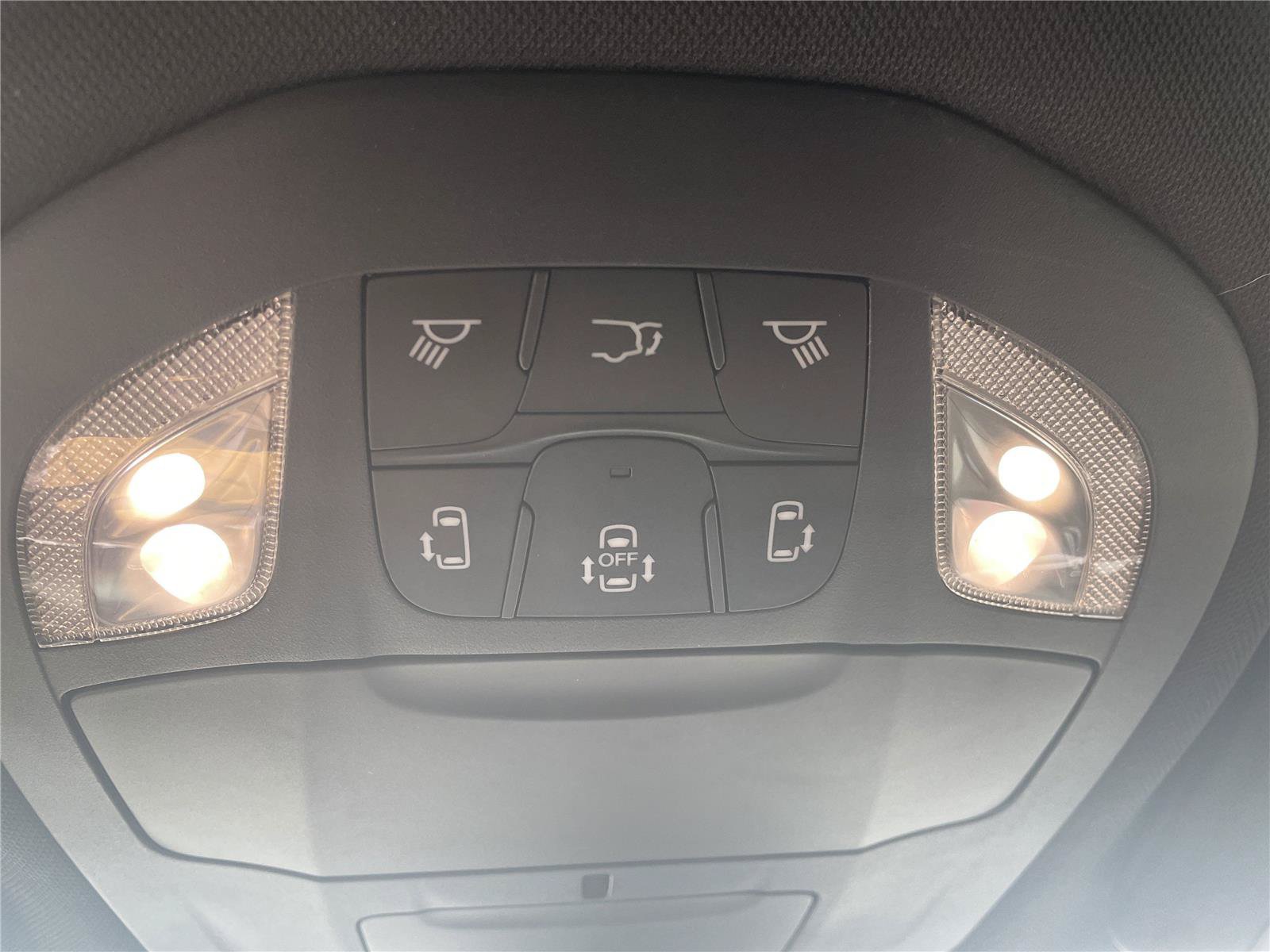 Used 2025 Chrysler Pacifica Select FWD image 26