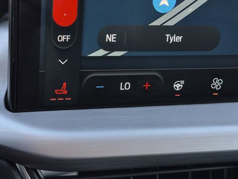 Used 2024 Ford Escape Platinum image 22