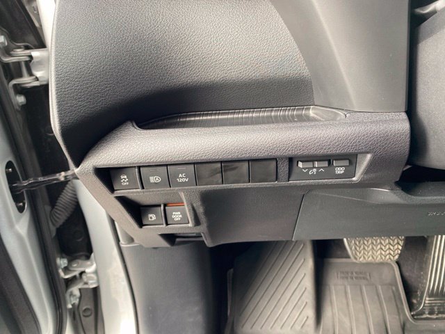Certified 2025 Toyota Sienna Limited AWD/4WD image 16