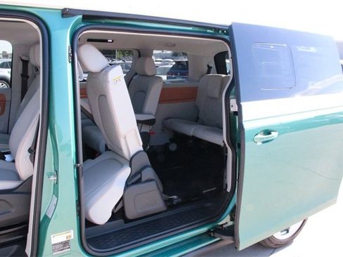 New 2025 Volkswagen ID. Buzz Pro S Plus image 19