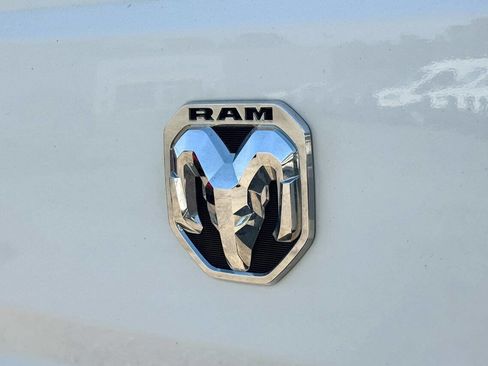 Used 2025 RAM ProMaster 2500 w/ Convenience Group FWD image 16