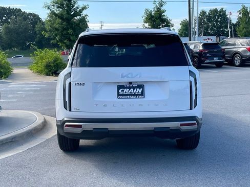 New 2027 Kia Telluride EX w/ Towing Package FWD image 6