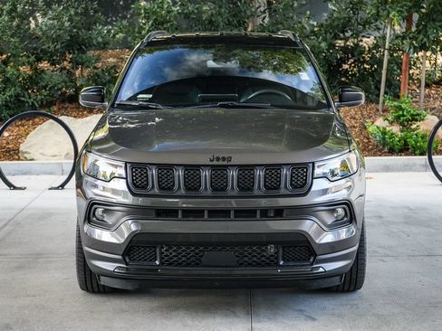 Used 2023 Jeep Compass Latitude AWD/4WD image 2