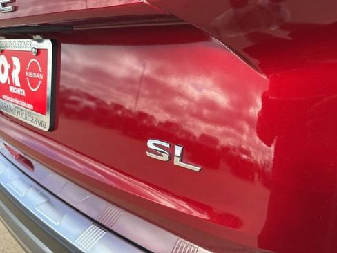 Used 2023 Nissan Rogue SL w/ SL Premium Package FWD image 8
