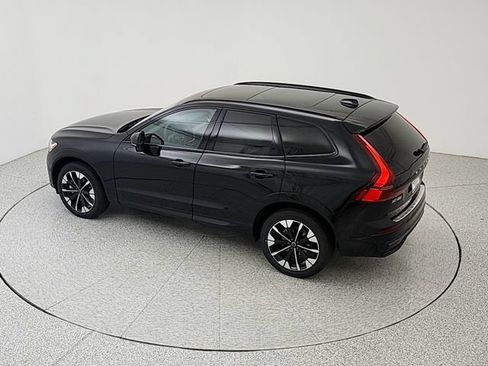 New 2026 Volvo XC60 B5 Plus w/ Protection Package Premier AWD/4WD image 39