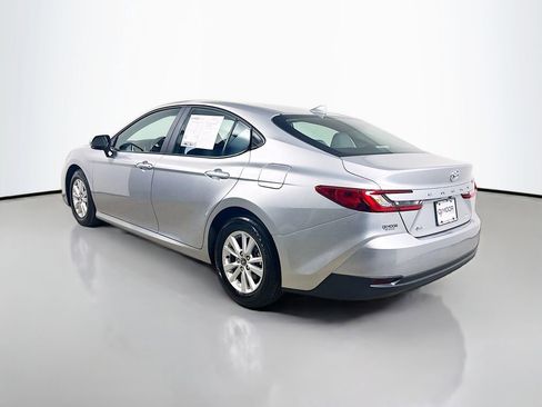 Certified 2025 Toyota Camry LE image 5