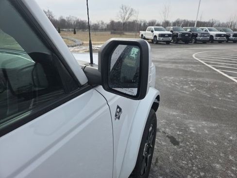 Certified 2025 Ford Bronco Outer Banks image 6