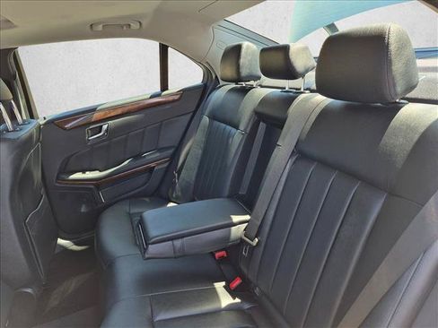 Used 2011 Mercedes-Benz E 350 Sedan image 17