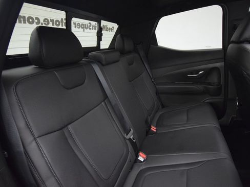 Used 2026 Hyundai Santa Cruz SEL AWD/4WD image 24
