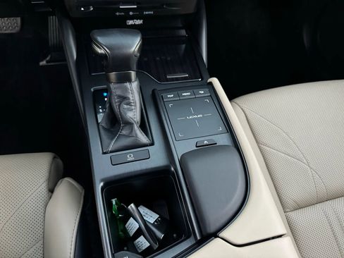 Used 2021 Lexus ES 350 Ultra Luxury w/ Accessory Package 2 image 45