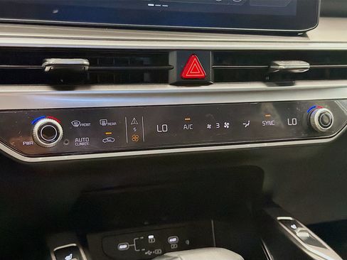 Used 2025 Kia Sorento S w/ Panoramic Sunroof Package FWD image 10