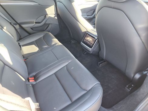Used 2022 Tesla Model S AWD/4WD image 22