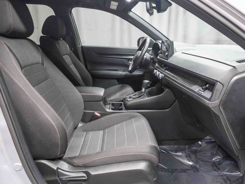 Used 2025 Honda CR-V Sport image 17