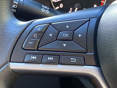 Used 2023 Nissan Altima 2.5 SV FWD image 18