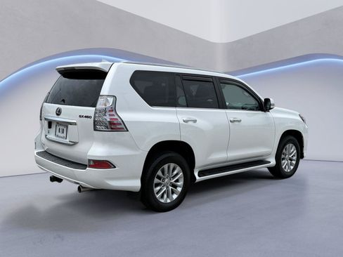 Used 2022 Lexus GX 460 Premium w/ Premium Package AWD/4WD image 4