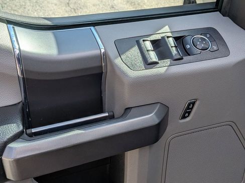 Used 2018 Ford F150 XLT w/ Equipment Group 302A Luxury AWD/4WD image 13