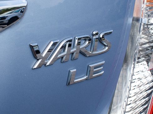 Used 2013 Toyota Yaris LE FWD image 10