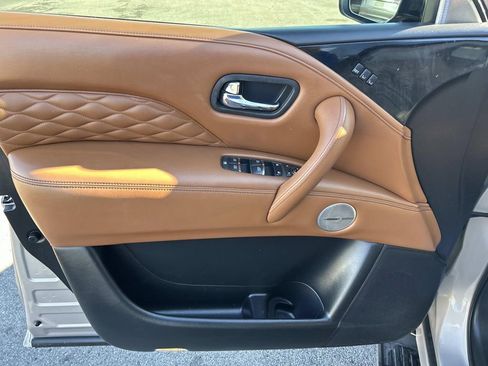 Used 2020 INFINITI QX80 Luxe w/ Proactive Package image 27