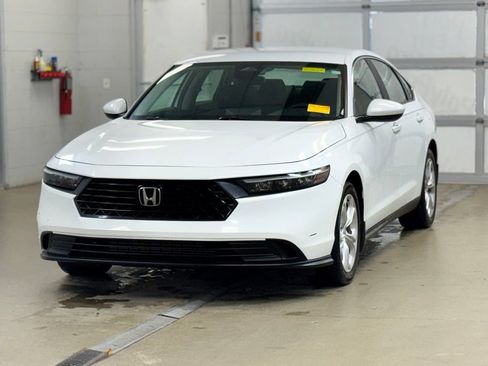 Used 2023 Honda Accord LX image 3