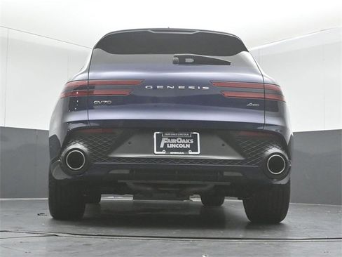 Used 2025 Genesis GV70 2.5T w/ Sport Prestige Package image 39