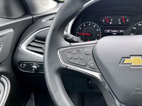 Used 2023 Chevrolet Malibu RS FWD image 23