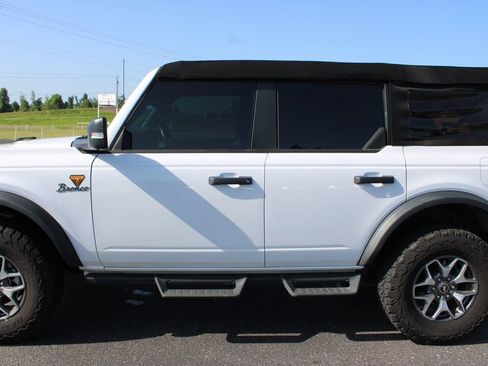 Used 2024 Ford Bronco Badlands AWD/4WD image 6