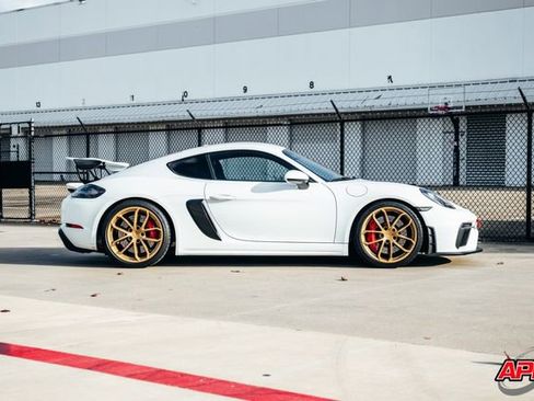 Used 2020 Porsche 718 Cayman GT4 image 13