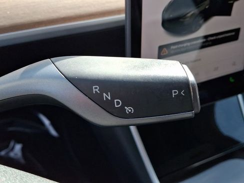 Used 2019 Tesla Model 3 Standard Range Plus image 19