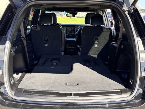 Used 2023 Jeep Grand Cherokee L Laredo image 26