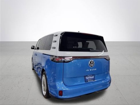 New 2025 Volkswagen ID. Buzz 1st Edition image 9