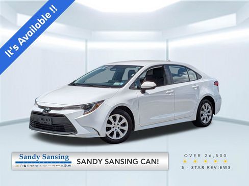 Used 2024 Toyota Corolla LE FWD image 1