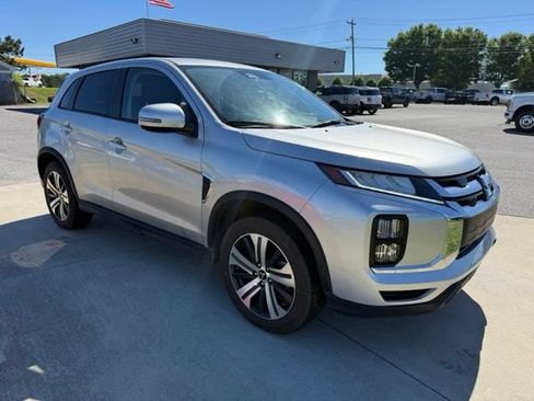 Used 2023 Mitsubishi Outlander Sport SE AWD/4WD image 4