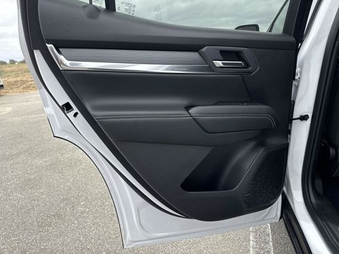 New 2026 GMC Terrain Elevation w/ Technology Package II FWD image 23