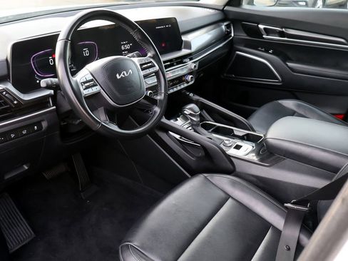 Used 2025 Kia Telluride S AWD/4WD image 3