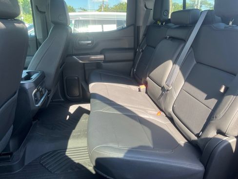 Used 2022 Chevrolet Silverado 1500 LTZ AWD/4WD image 12