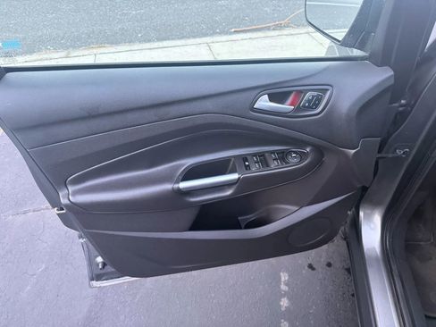 Used 2014 Ford Escape Titanium w/ Equipment Group 401A image 17