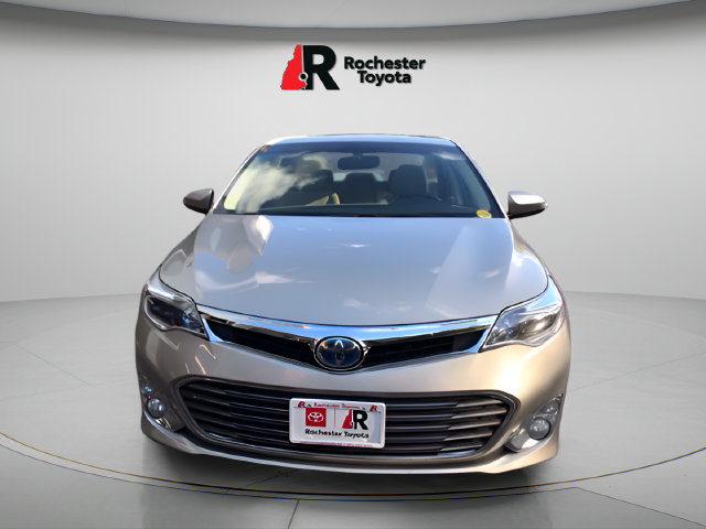 Used 2015 Toyota Avalon Limited w/ Technology Package FWD image 2