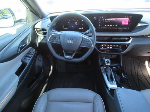 Used 2024 Buick Envista Avenir image 13