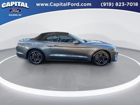 Used 2021 Ford Mustang Premium image 9
