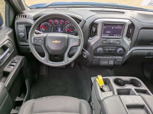 Used 2022 Chevrolet Silverado 1500 Custom RWD image 16