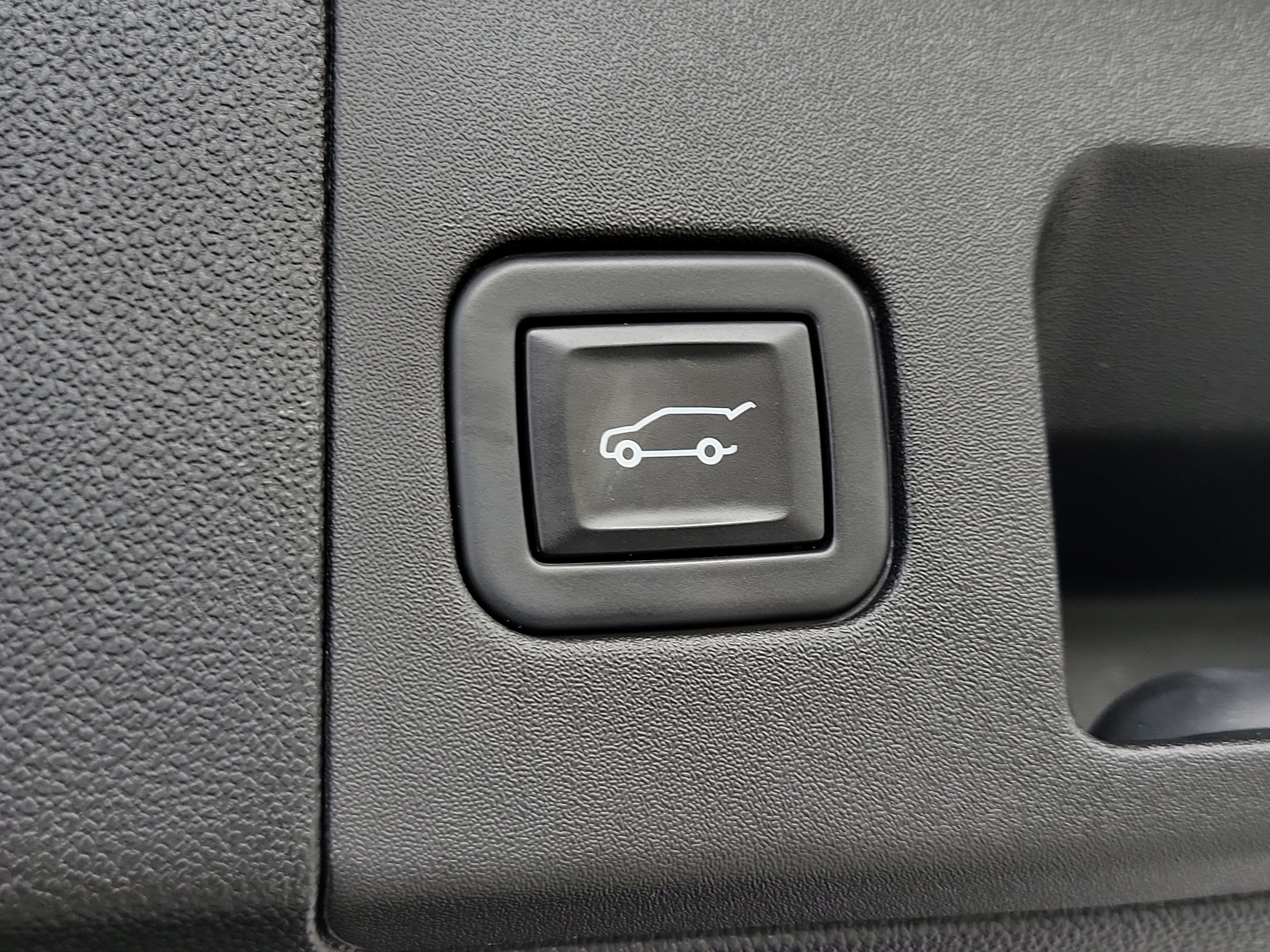 Used 2023 Cadillac XT5 Luxury FWD image 9