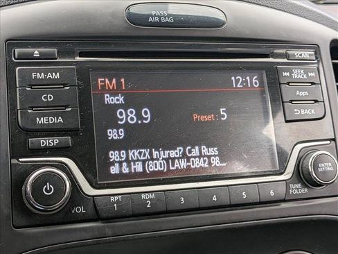 Used 2015 Nissan Juke S image 13