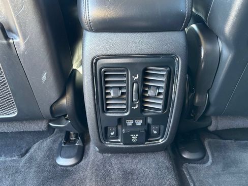 Used 2015 Dodge Durango Limited AWD/4WD image 20