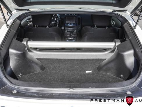 Used 2016 Nissan 370Z Coupe RWD image 33