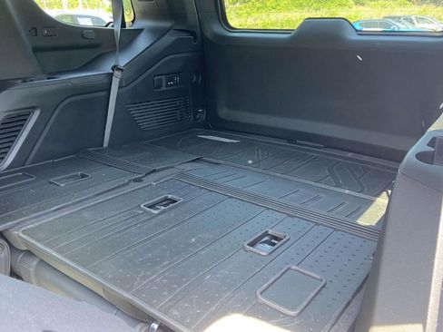 Used 2023 Chevrolet Tahoe RST w/ Luxury Package AWD/4WD image 6