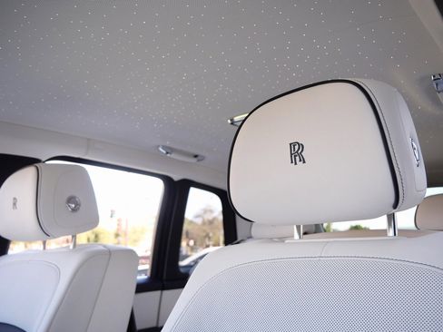 New 2026 Rolls-Royce Cullinan image 9