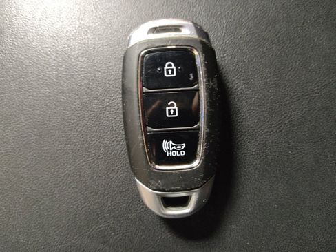 Used 2020 Hyundai Santa Fe SEL image 32