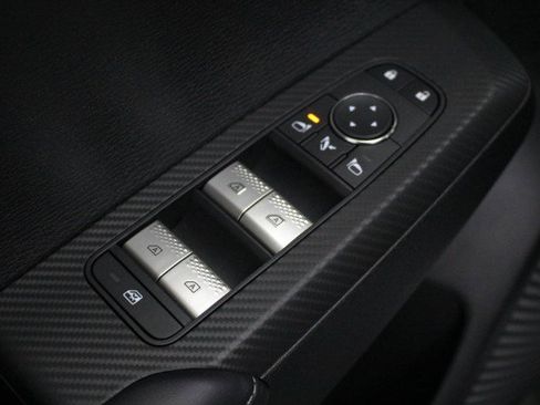 New 2026 Mitsubishi Outlander SE image 16