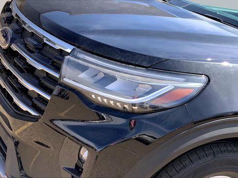 New 2026 Ford Explorer Active w/ Active Comfort Package RWD image 13