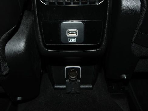 Used 2022 Jeep Compass Latitude FWD image 25